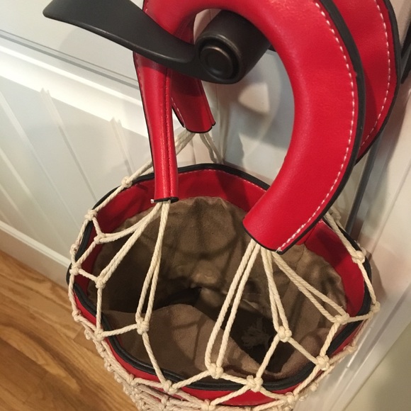 Vegan leather round bag - Picture 3 of 3